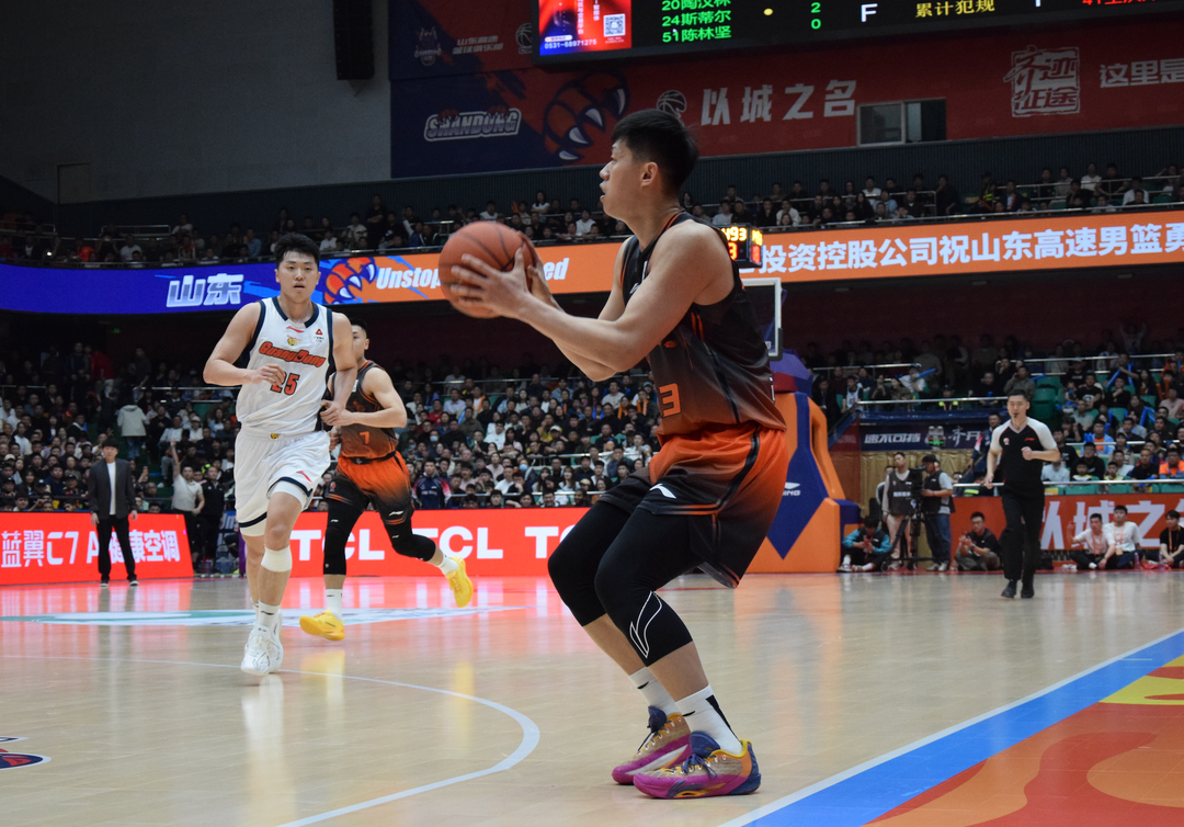 MK体育-知耻而后勇！山东男篮99：86击败广东，重返联盟前四